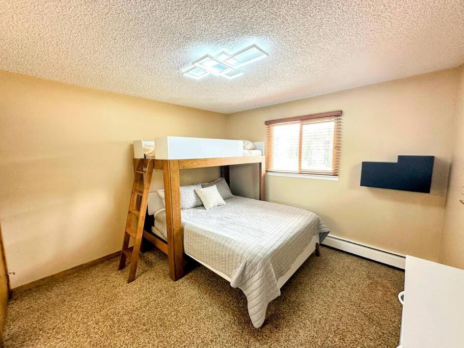 Winter Haus, Winter Park 2 Bedrooms Corner Unit W Outdoor Patio Walking Distance To The Center Of Town Exterior photo